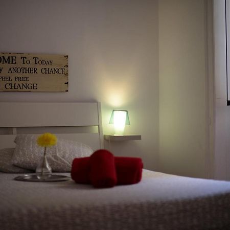 The Blue House - Saint Pauls Apartment ลิสบอน ภายนอก รูปภาพ