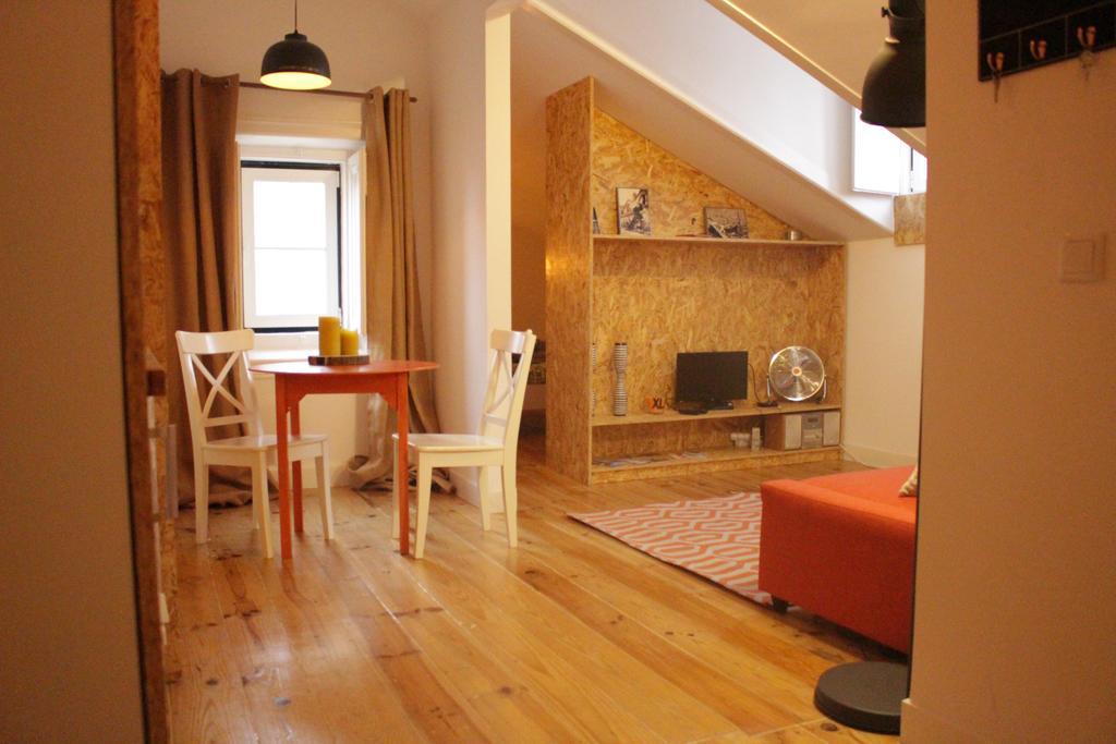 The Blue House - Saint Pauls Apartment ลิสบอน ภายนอก รูปภาพ