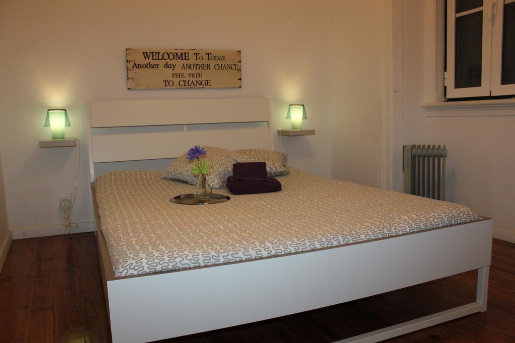 The Blue House - Saint Pauls Apartment ลิสบอน ภายนอก รูปภาพ