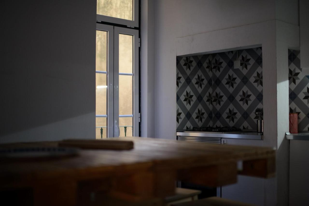 The Blue House - Saint Pauls Apartment ลิสบอน ภายนอก รูปภาพ